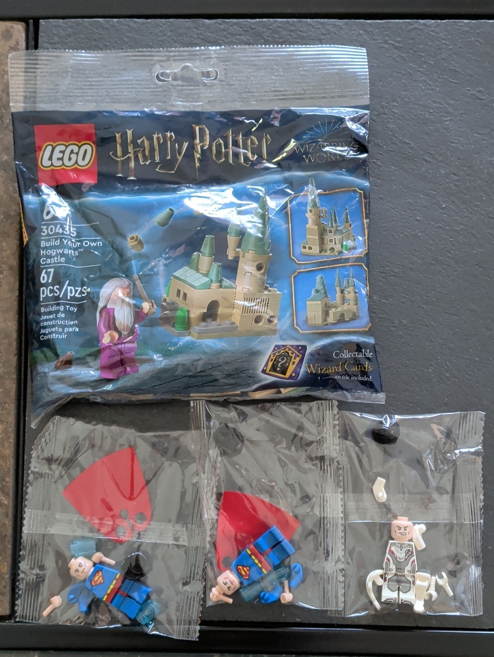 LEGO Harry Potter Mini Bundle Pack with Beige Castle and Action Minifigure